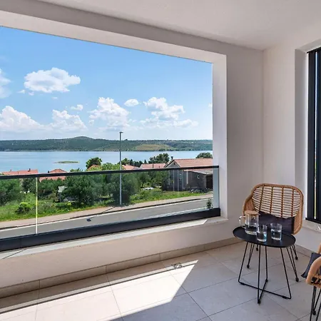 S Villa